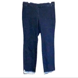 Nic + Zoe Dark Wash Frayed Hem Pull on jean